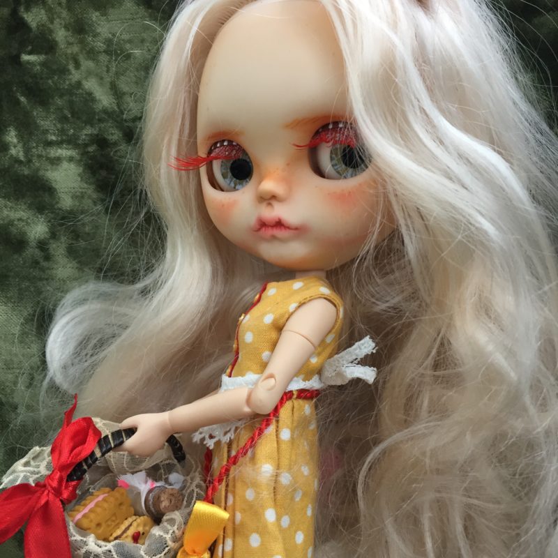 Кукла Blythe Le Petit Chaperon Rouge - 4